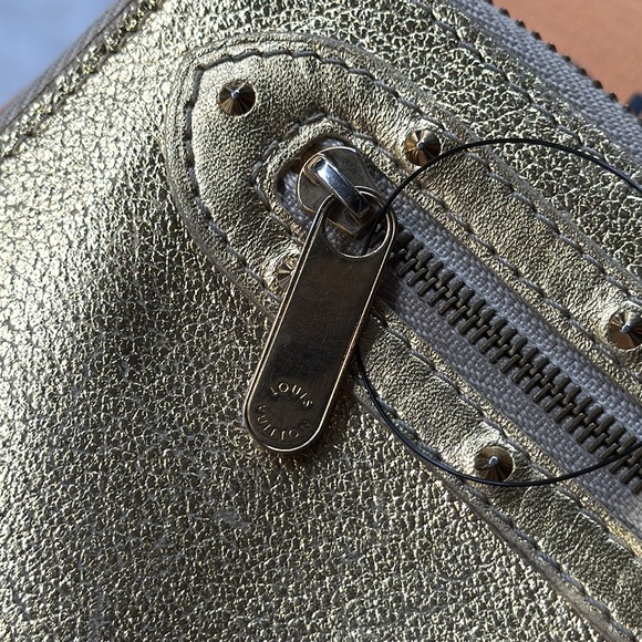 Louis Vuitton Gold Suhali Zippy Wallet 100% Authentic - Picture 17 of 17